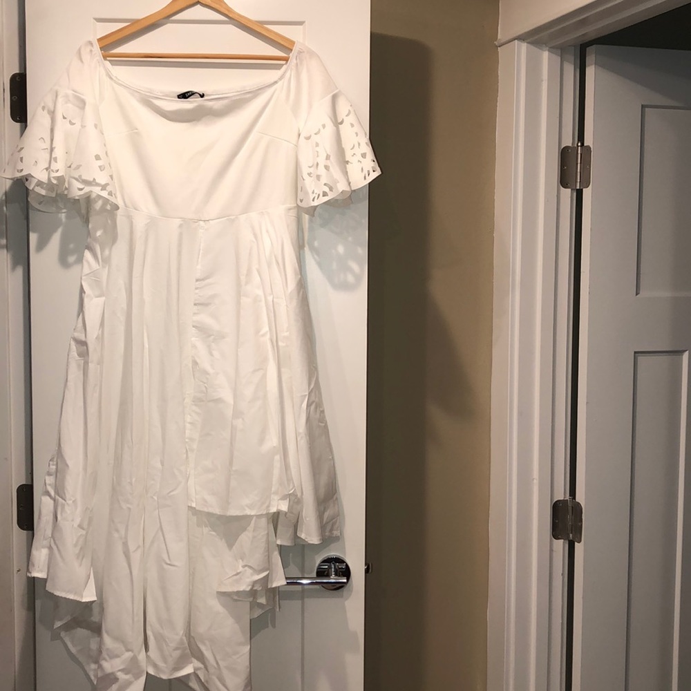 SHEIN White Asymmetrical Dress with Flowy Sleeves